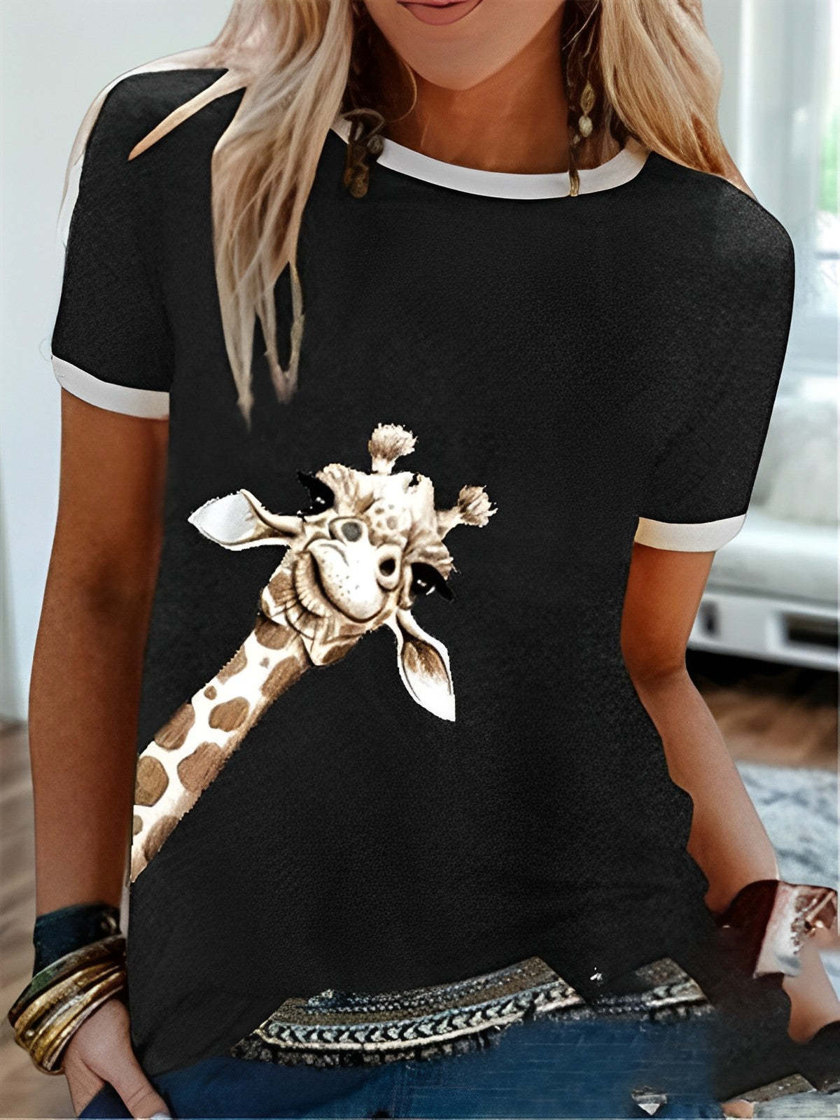 Fashion Giraffe Print Solid Color Short Sleeve Crew Neck T-shirt