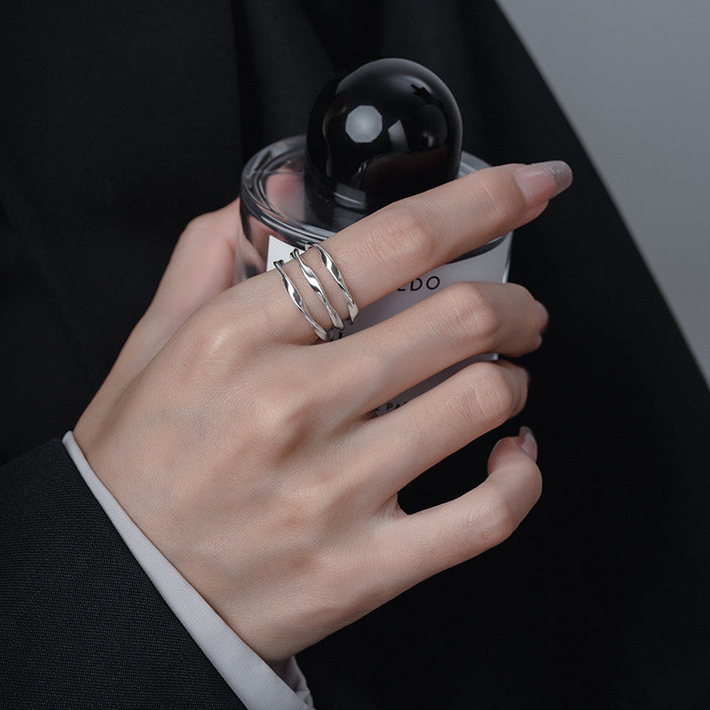 Design Wave Lines Ring