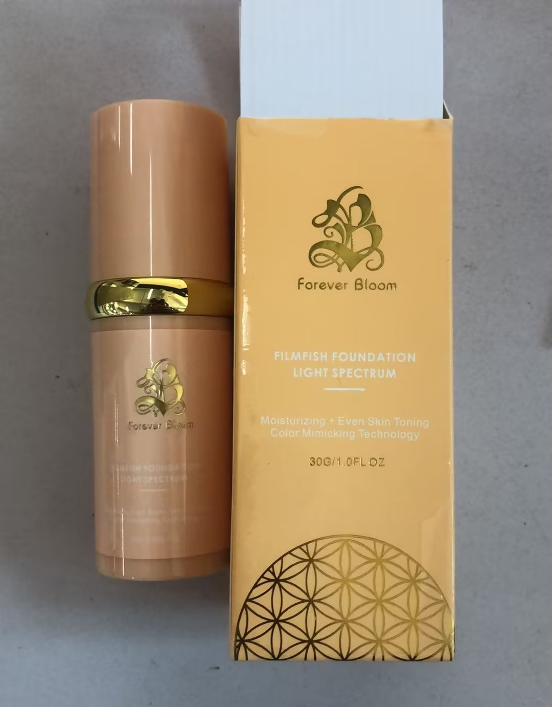 4-in-1 Bionic Color-changing Concealer Foundation Moisturizing