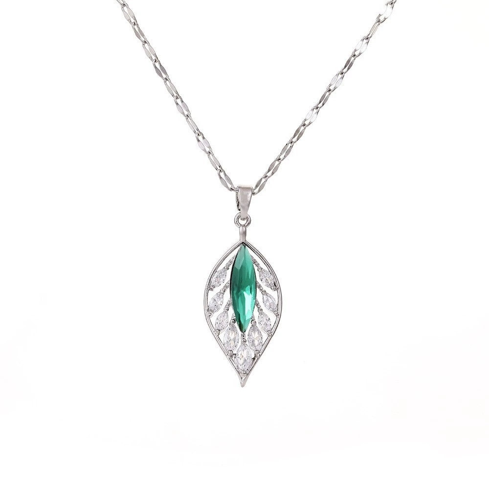 Cute Dream Moon Necklace Versatile Design